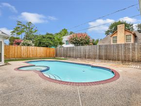 12102 Moorcreek Drive, Houston TX 77070