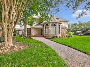 12102 Moorcreek Drive, Houston TX 77070