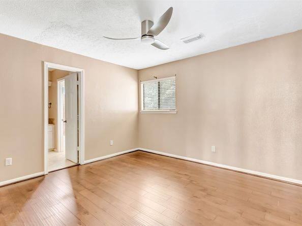 12102 Moorcreek Drive, Houston TX 77070