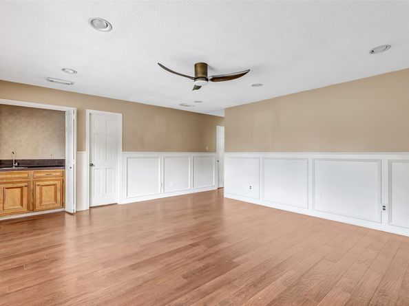 12102 Moorcreek Drive, Houston TX 77070