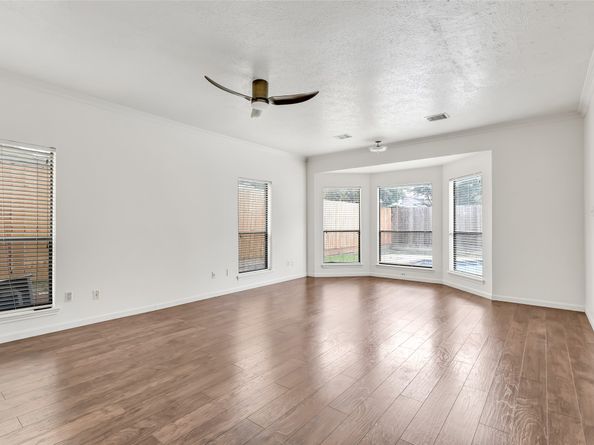 12102 Moorcreek Drive, Houston TX 77070