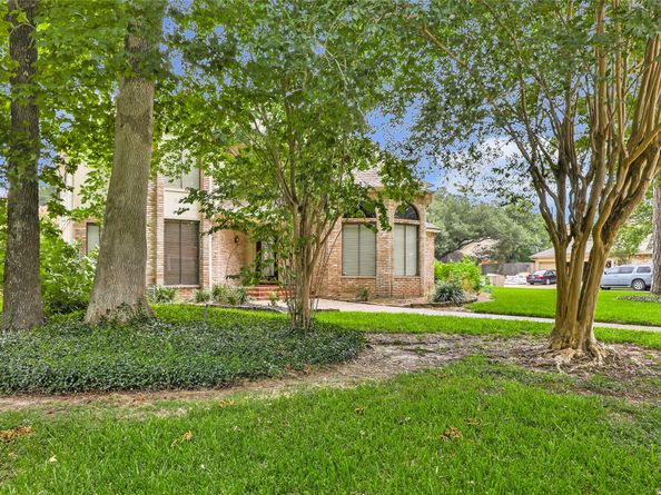 12102 Moorcreek Drive, Houston TX 77070