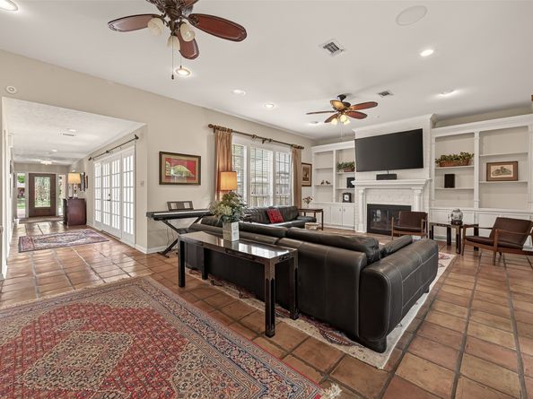 6 Charleston Street S, Sugar Land TX 77478