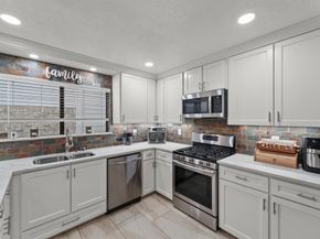 2018 Old Dixie Drive, Richmond TX 77406