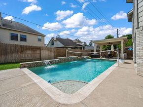 18939 Hikers Trail Drive, Humble TX 77346