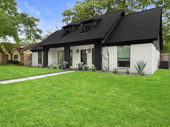 5934 Dumfries Drive, Houston TX 77096