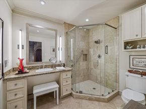 2415 W Main Street, Houston TX 77098