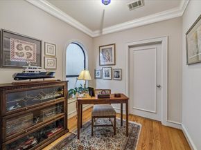 2415 W Main Street, Houston TX 77098