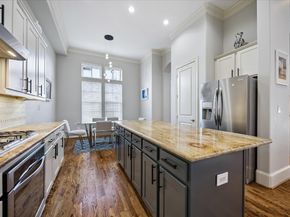 2703 Arabelle Grove, Houston TX 77007