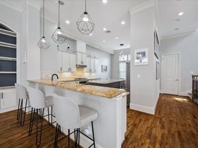 2703 Arabelle Grove, Houston TX 77007