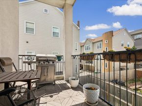 2703 Arabelle Grove, Houston TX 77007