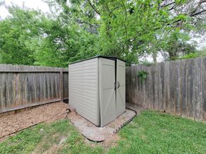 5846 Ettrick Drive, Houston TX 77035