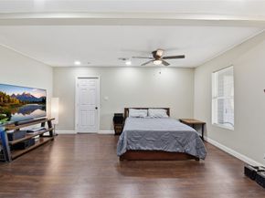 2217 Creston Drive, Houston TX 77026