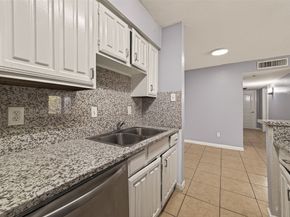 10202 Forum Park Dr 14, Houston TX 77036