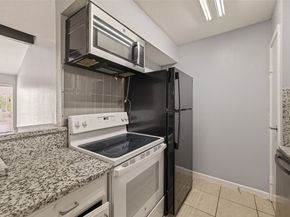 10202 Forum Park Dr 14, Houston TX 77036