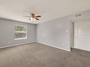10202 Forum Park Dr 14, Houston TX 77036