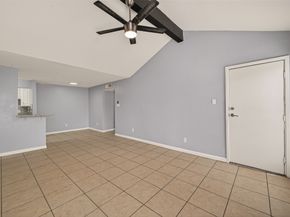 10202 Forum Park Dr 14, Houston TX 77036