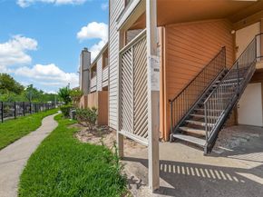 10202 Forum Park Dr 14, Houston TX 77036