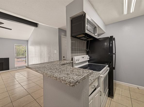 10202 Forum Park Dr 14, Houston TX 77036