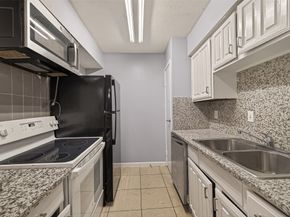10202 Forum Park Dr 14, Houston TX 77036