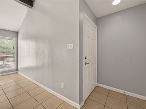 10202 Forum Park Dr 14, Houston TX 77036