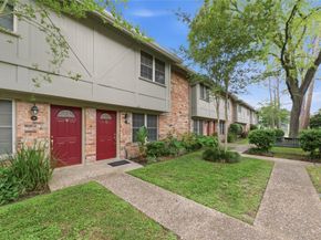 515 Tallowood Road 15, Houston TX 77024
