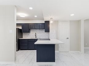 515 Tallowood Road 15, Houston TX 77024