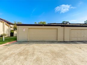 12339 S Dairy Ashford Road 2339, Houston TX 77099