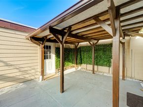 12339 S Dairy Ashford Road 2339, Houston TX 77099