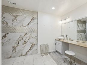 2817 Southmore Boulevard, Houston TX 77004