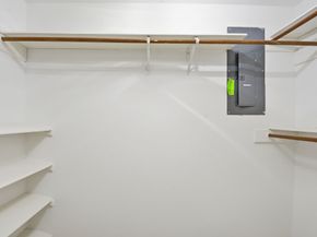 1402 Heathwood Drive, Houston TX 77077