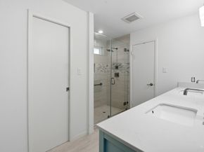 1402 Heathwood Drive, Houston TX 77077