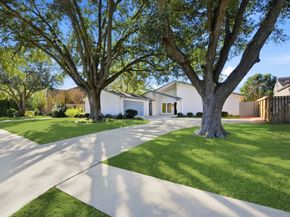 1402 Heathwood Drive, Houston TX 77077