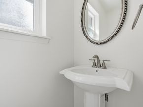 1402 Heathwood Drive, Houston TX 77077