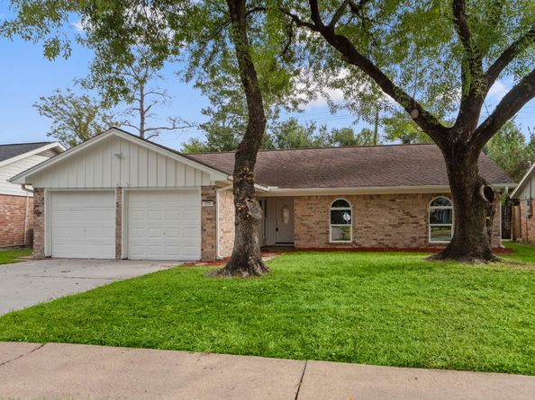 335 Haymarket Lane, Houston TX 77015