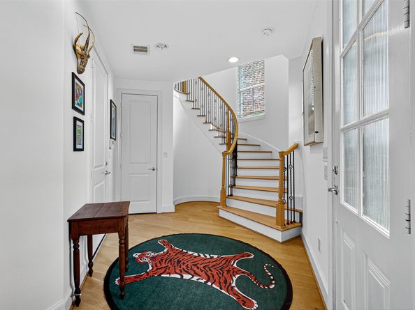 6240 Kansas Street, Houston TX 77007