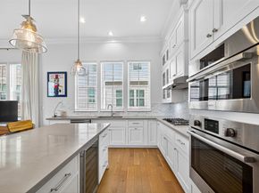 6240 Kansas Street, Houston TX 77007