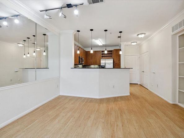 1711 Old Spanish Trail 440, Houston TX 77054