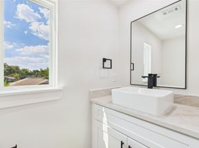 4506 Robertson, Houston TX 77009