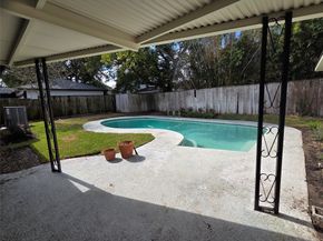 418 Longview Drive, Sugar Land TX 77478