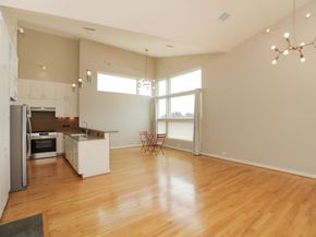 1909 Oakdale Street, Houston TX 77004