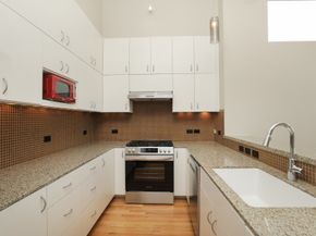 1909 Oakdale Street, Houston TX 77004