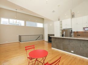 1909 Oakdale Street, Houston TX 77004