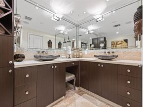 10034 Meadow Lake Lane, Houston TX 77042