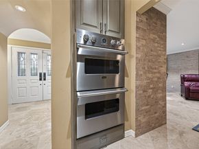 10034 Meadow Lake Lane, Houston TX 77042