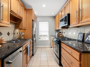 855 Augusta Drive 54, Houston TX 77057