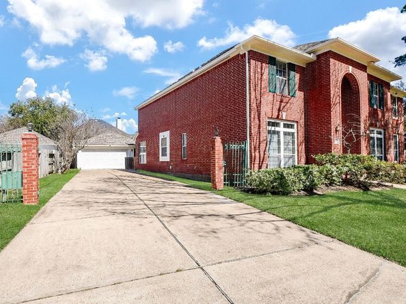 12236 S Shadow Cove Drive, Houston TX 77082