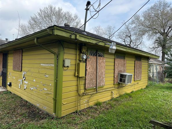 5602 Southlea Street, Houston TX 77033