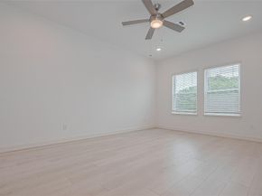 1611 Regents Court, Houston TX 77055