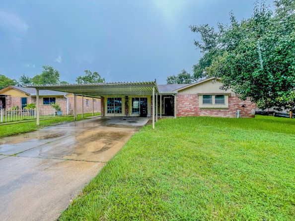 7219 Willowtex Drive, Houston TX 77396